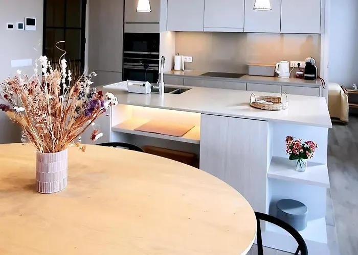 Lejlighed Modern 2-bedroom Near The Of T102