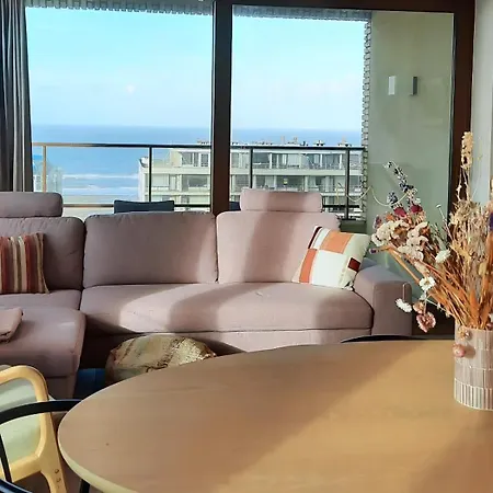 Modern 2-bedroom Near The Of T102 Διαμέρισμα